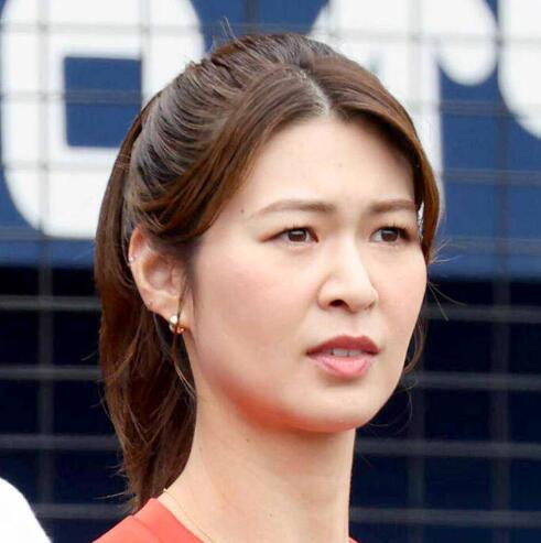 日本女排的天塌下来了。在参加天津举行的亚洲女排锦标赛前，日本女排就是抱着拿冠军
