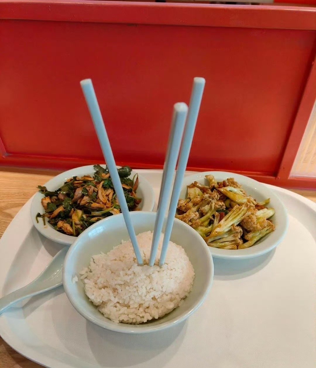 同事天天吃饭，把筷子插到我的饭上🌚​​​