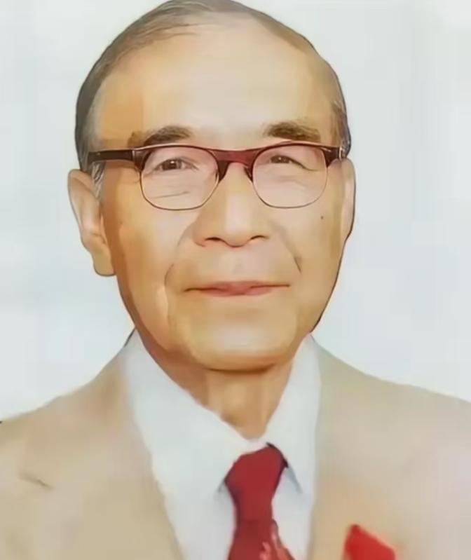85岁的他喝迷糊了，把家里23岁的小保姆当成了自己老婆。保姆没有反抗，第二天，保
