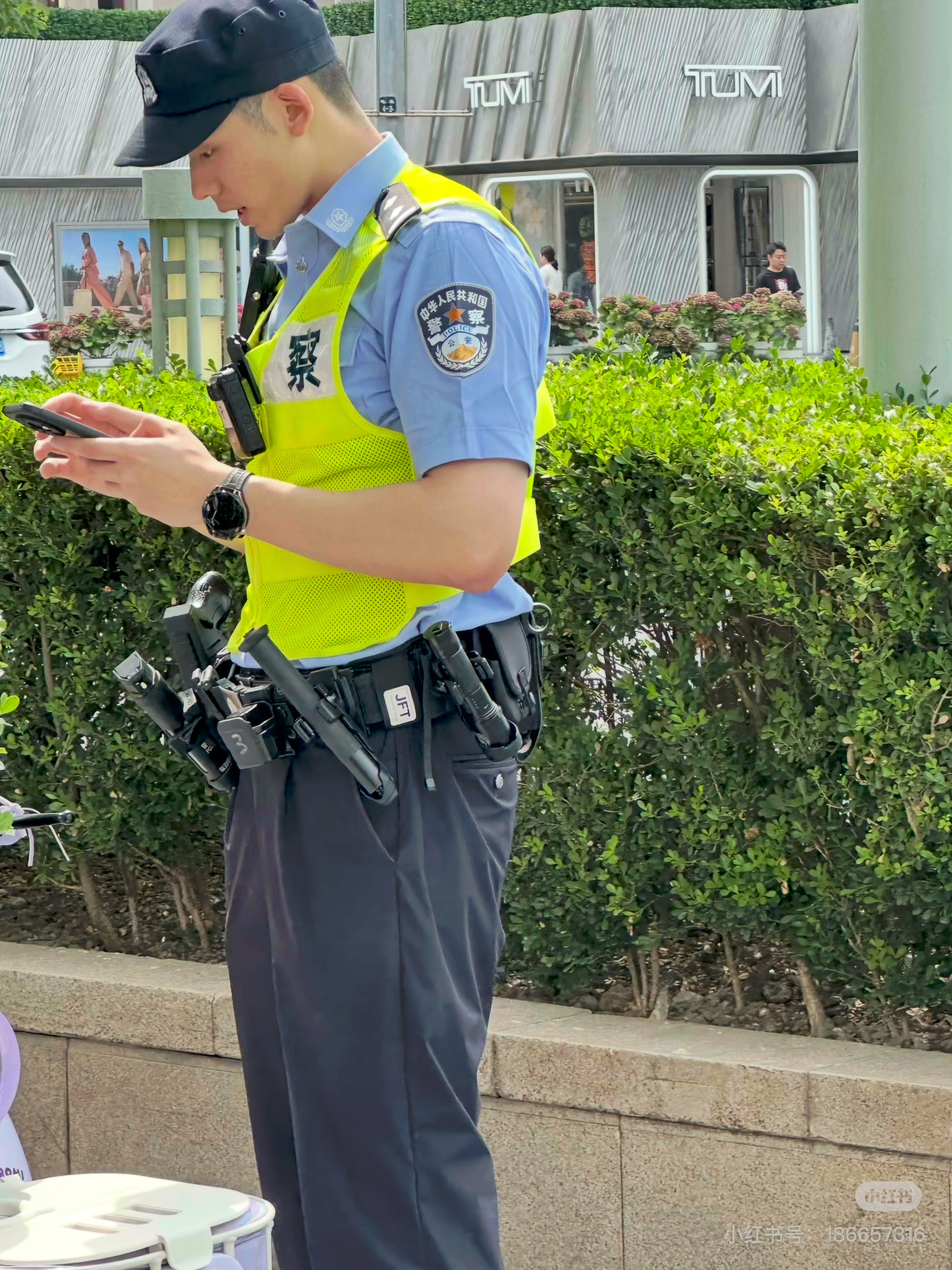 路人视角罚款能加微信嘛