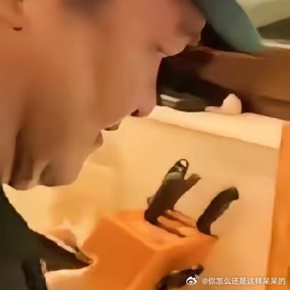 刘欢病逝！央视主持人赵普说：“刘欢食量惊人，一人吃10只大螃蟹，3瓶红酒，一点事没有。”​赵普透露：