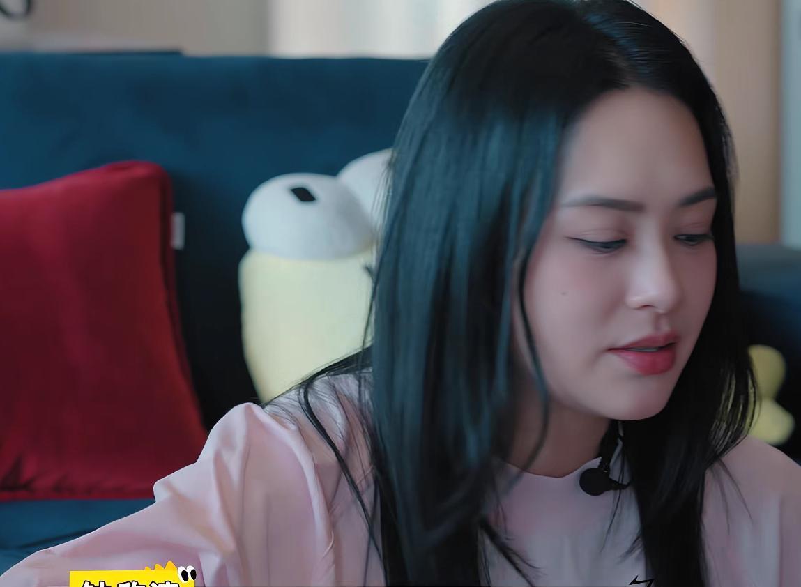 阿娇这辈子最糊涂的事不是爱上陈冠希也不是因为照片毁掉事业而是在年轻的时候，