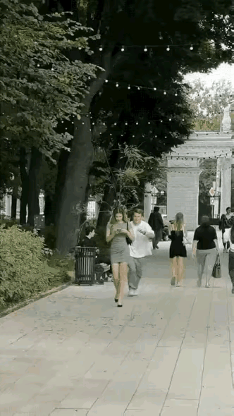 略施小计抱得美人归[墨镜]