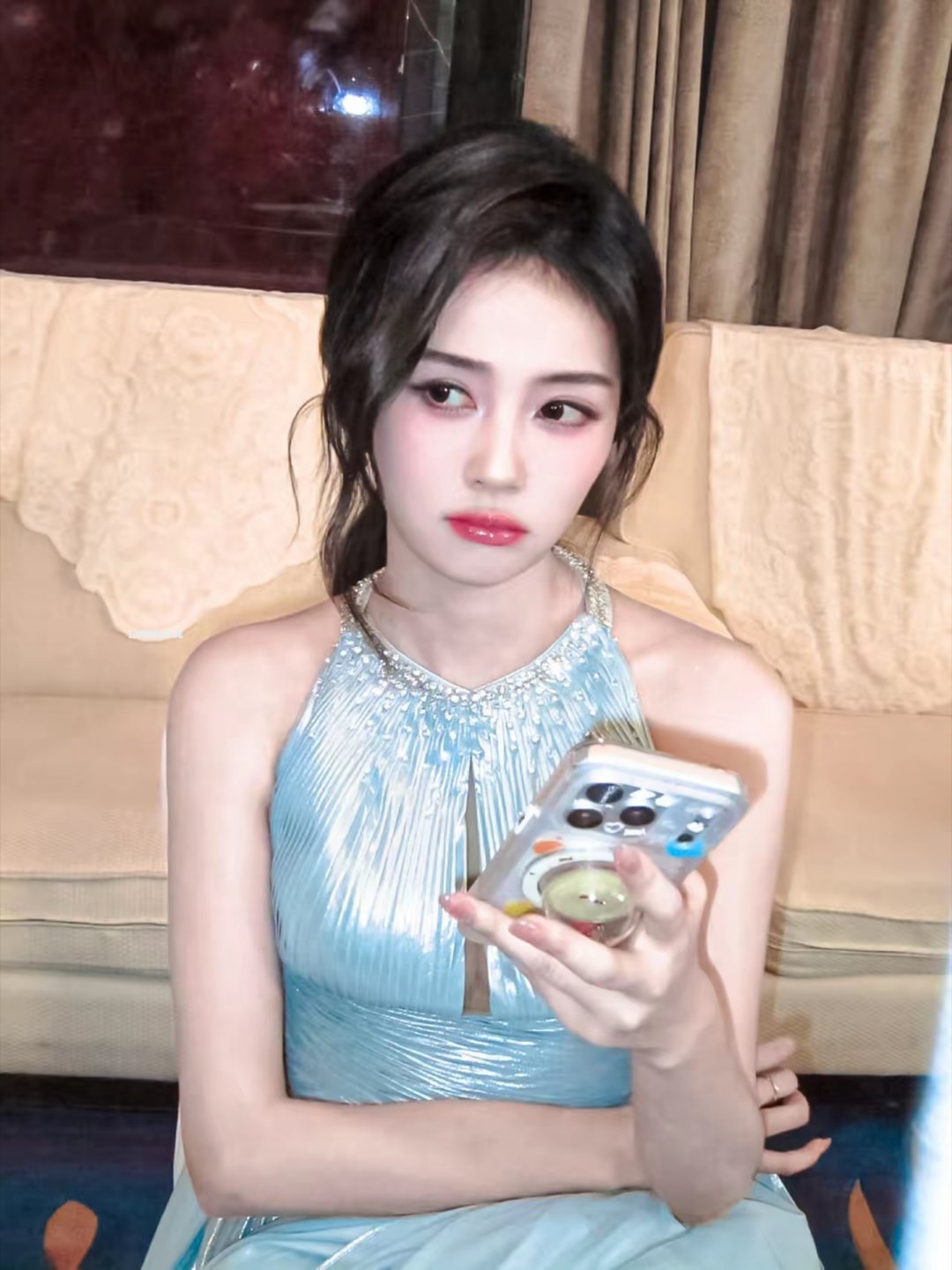 于正宣传白鹿演唱会别人是言多必失，而白鹿是反其道而行之，只要发言，大多时候都能“