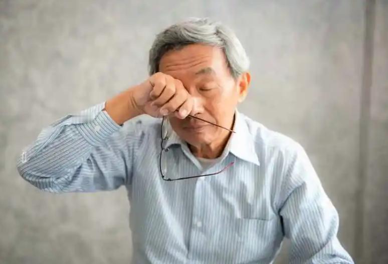 医生发现最护眼营养素:每多补充8毫克，视力衰退延缓率增加43%很多人以为视力