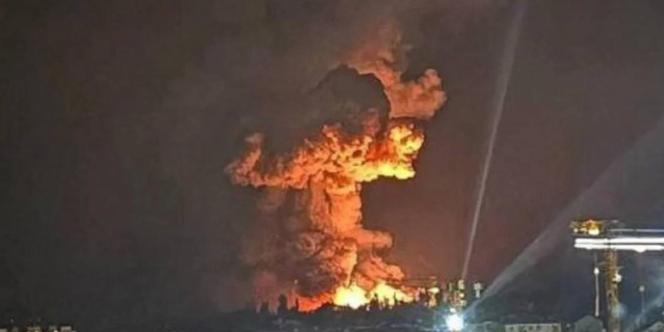 昨天凌晨俄乌冲突突然捅了“马蜂窝”，乌克兰这次是真没怂直接掏出国产远程导弹，对着