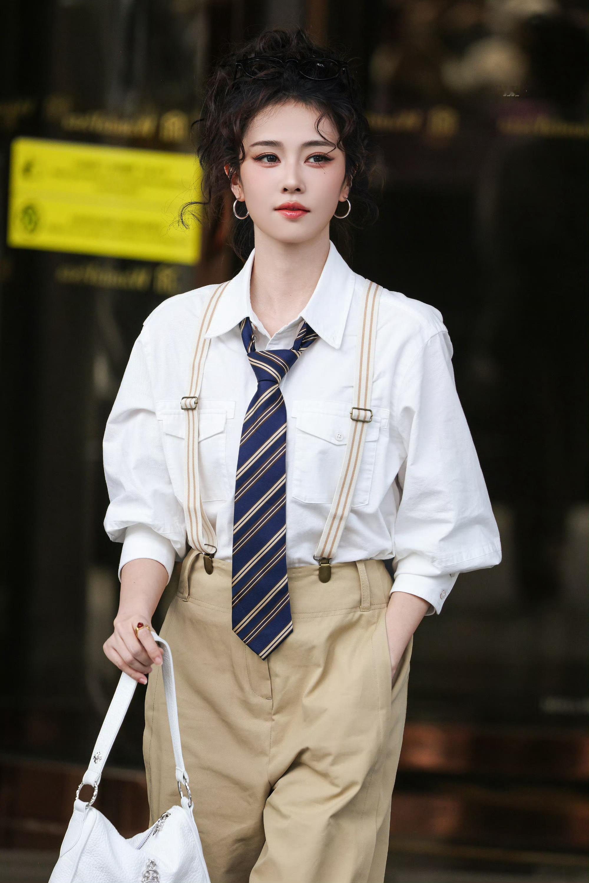 白鹿奔跑吧最后一次上班，好帅的姐姐白鹿奔跑吧本次最后一次上班白鹿小卷毛coolg