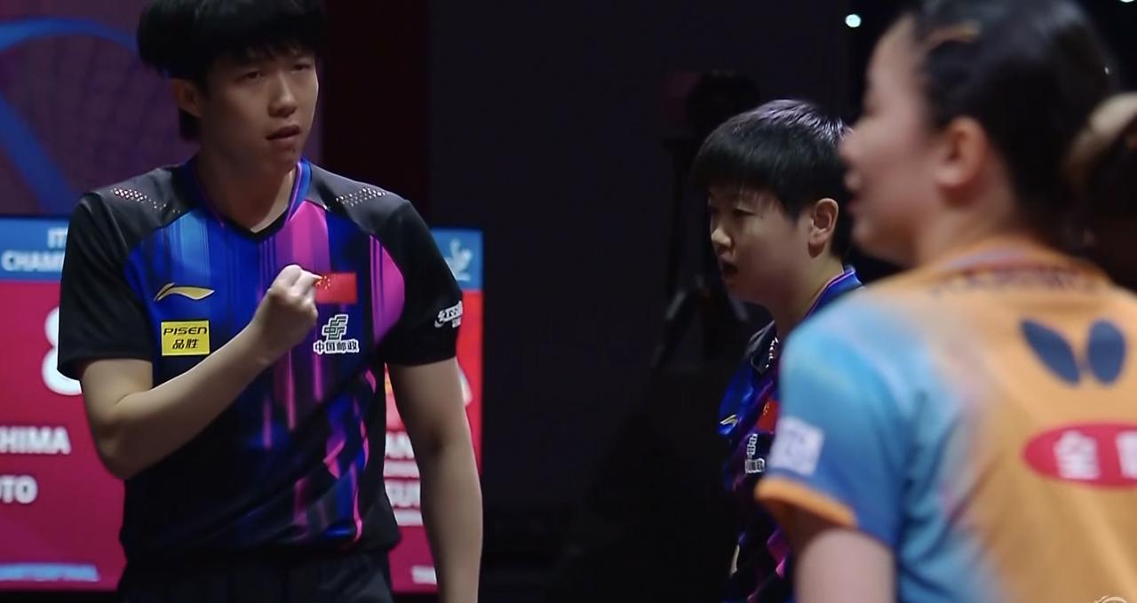 张本美和一打中国队就来劲，各种高难度的神仙球，一上来就1:0领先莎莎和王楚钦，拼
