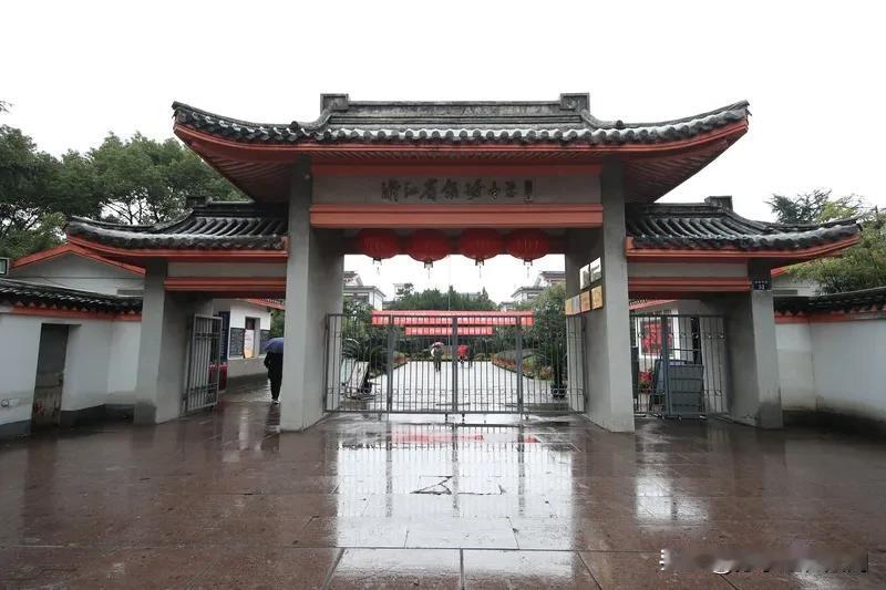 听说“素质教育改革”新规定11月要在一些地方率先试点执行了。就像武汉，从去年9月