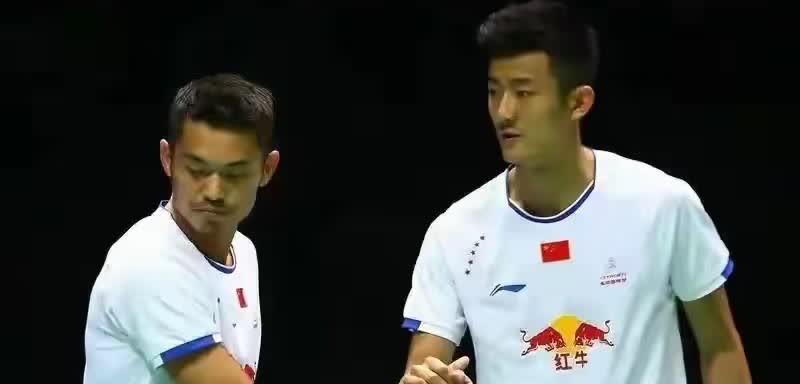 说到羽毛球世锦赛第一人，不是安赛龙也不是谌龙，而是超级丹林丹，他是世界羽联目前为