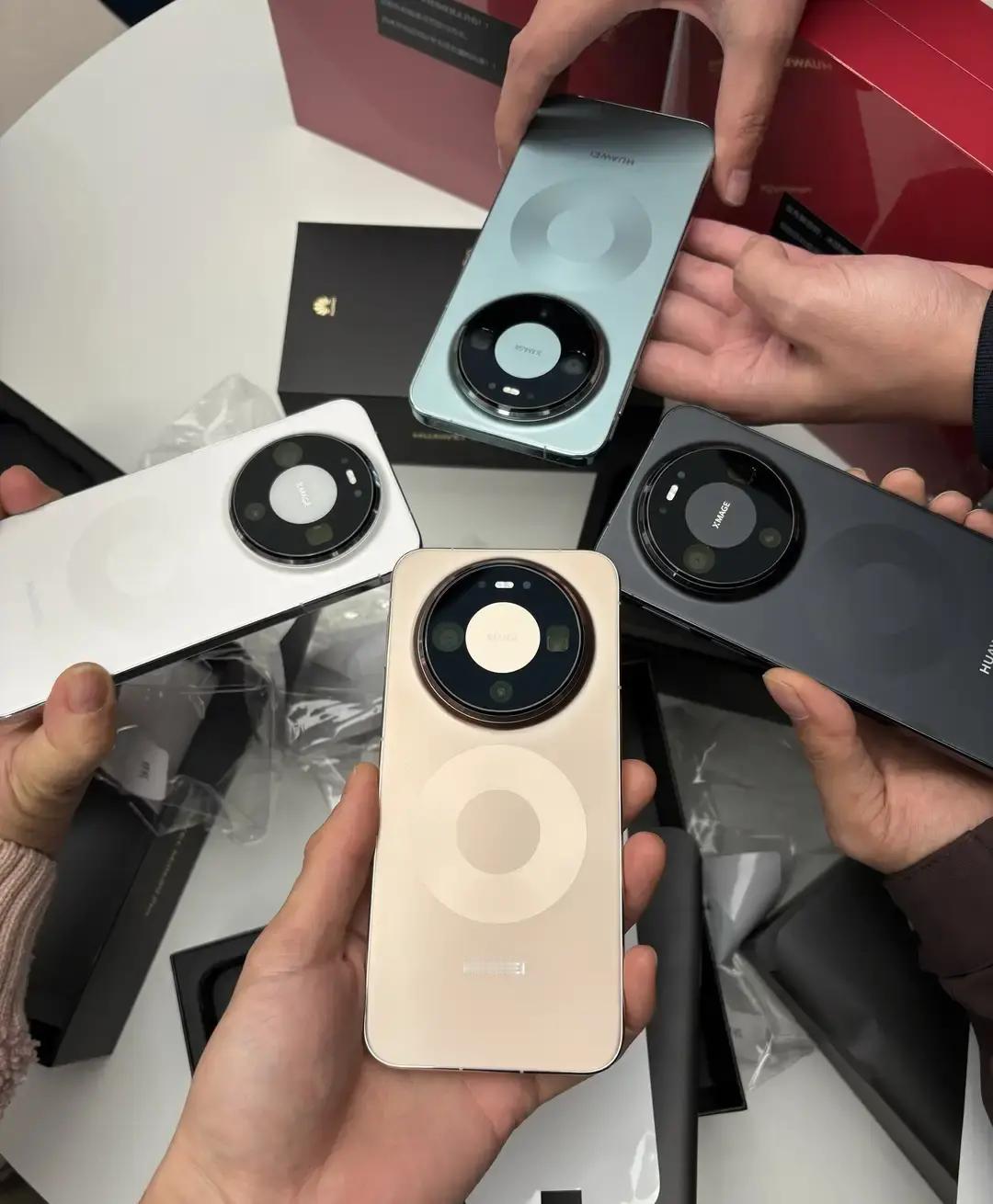 太炸裂了！余承东直接扯下行业遮羞布mate80提升大不要紧，主要是4699的价格