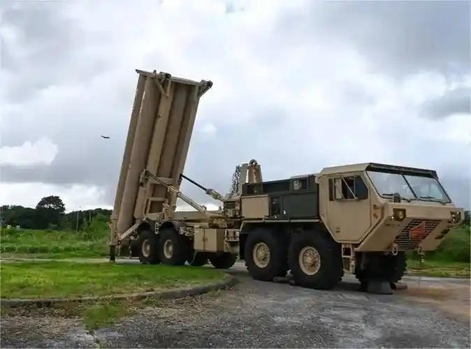 韩国媒体《东亚日报》消息，部署在韩国的6台“萨德”发射车，全部运走送往中东了。朴