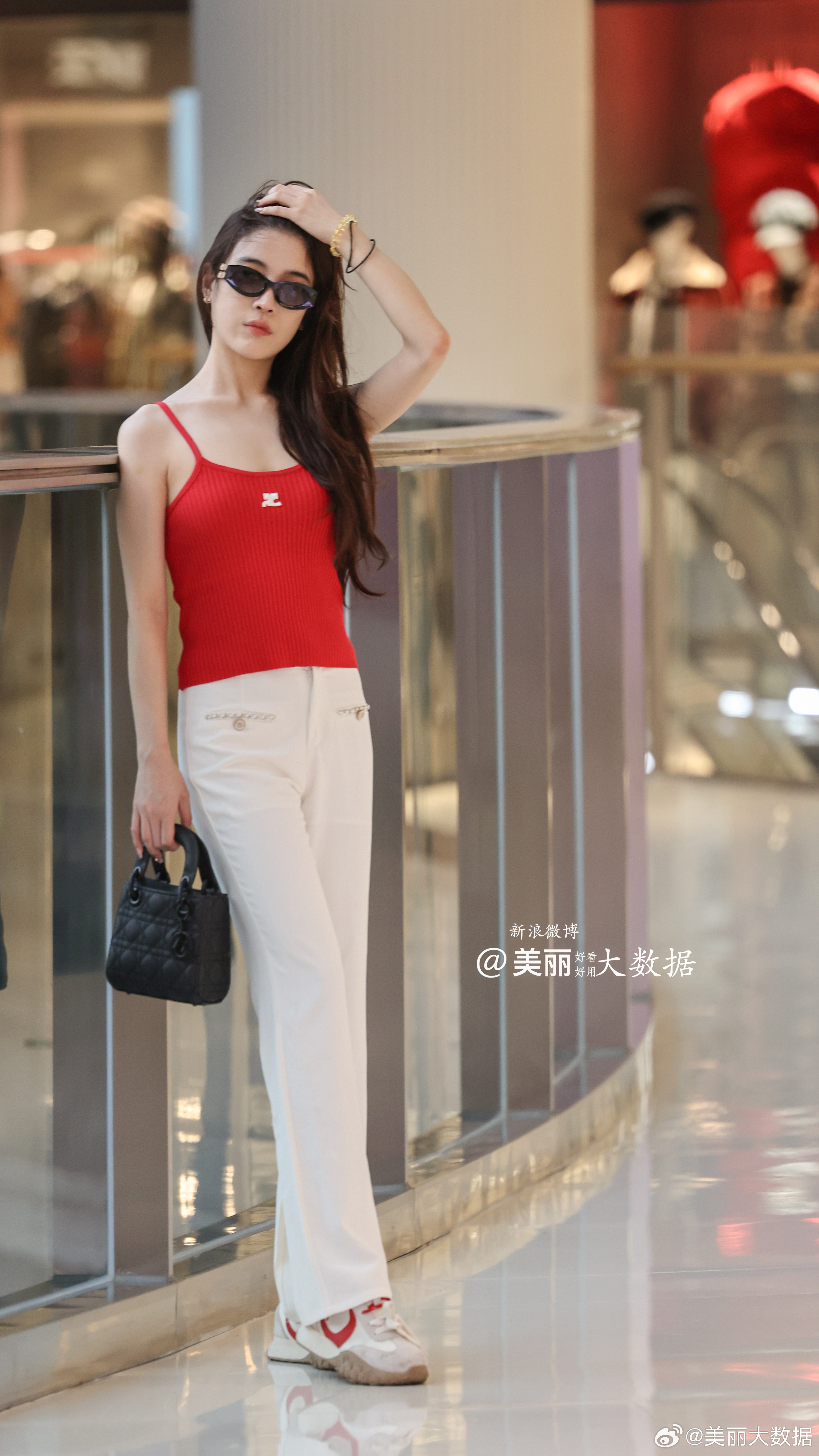 红色总是那样耀眼。。