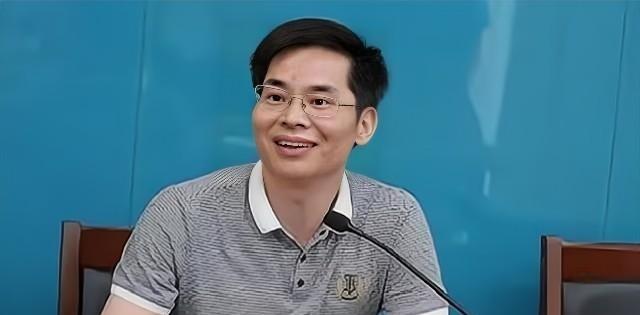 1991年，一位中国籍留美博士，原本前途无量，只因深夜手插口袋，去导师家找导师谈