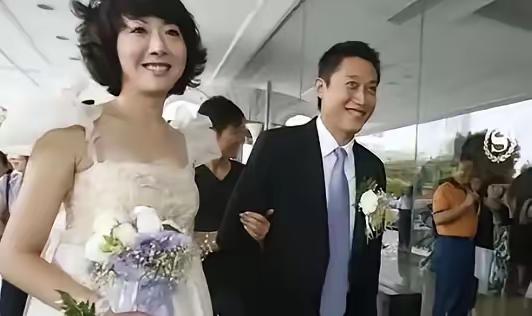 西安24岁女子患严重肾病，她走投无路发起征婚：“谁捐我肾，我愿嫁他！”众人怒斥她