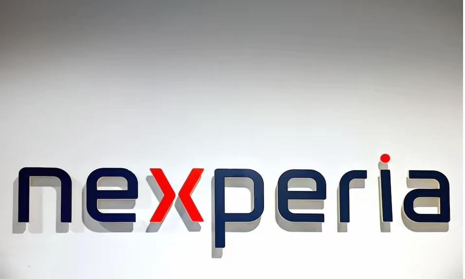 荷兰现在收场难了。​路透社最新的报道说，白宫准备救场，让中国封装工厂即将发货