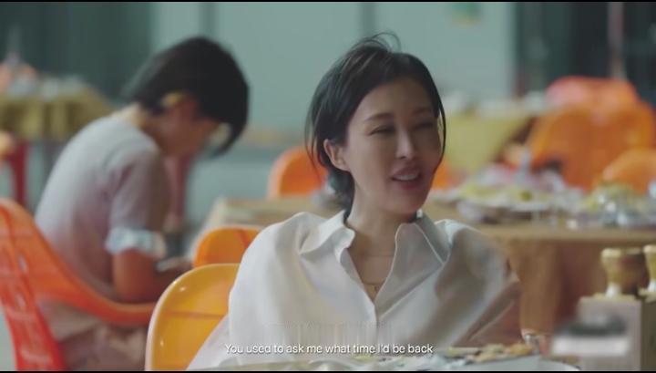 王石在节目里说，他老是打电话问田朴珺什么时候回家！当一个男人老是打电话问老婆