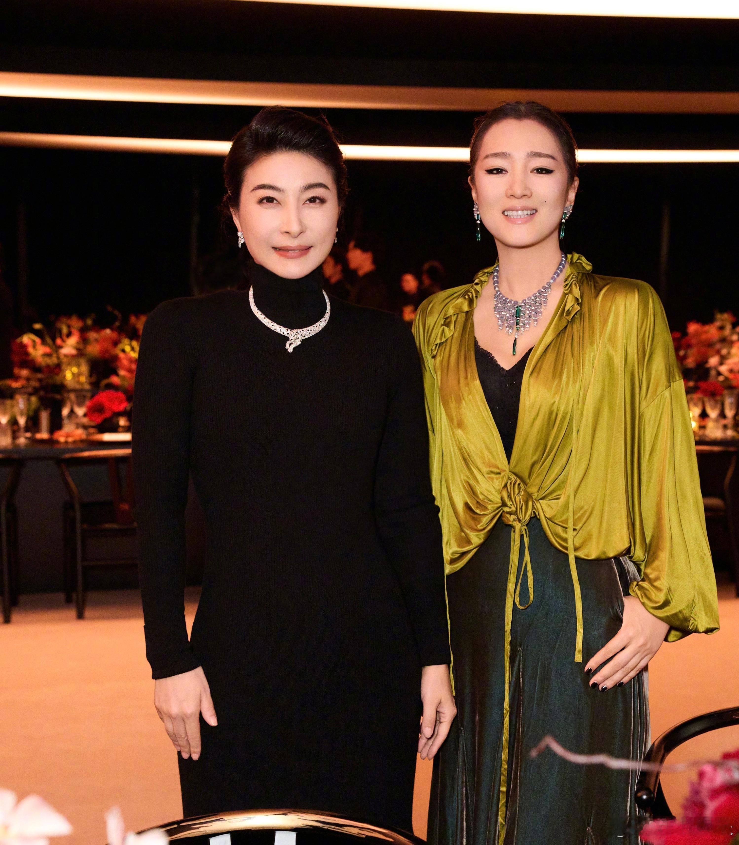 巩俐郭晶晶合照谁懂巩俐郭晶晶合照的含金量，是隔着屏幕都能感受到的超强气场呀！两