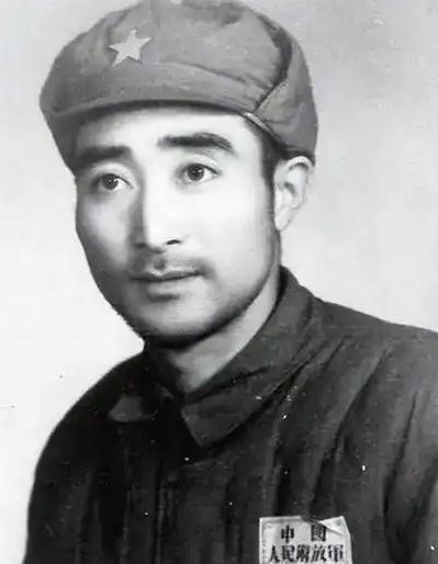 1951年，志愿军悍将吴国璋，不顾众将强烈反对，硬将800名美军俘虏关进废矿洞，
