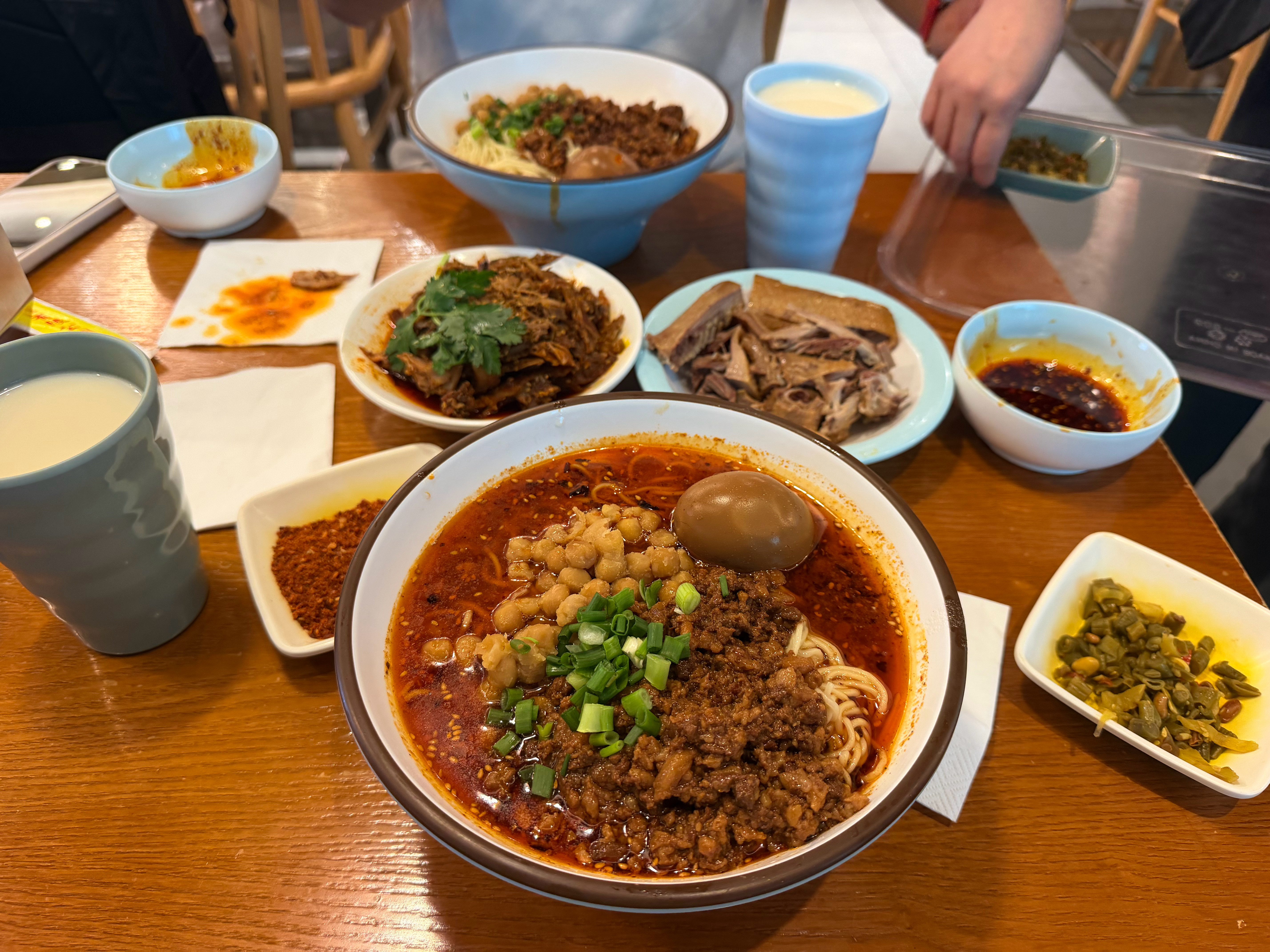 小面味道很好，凉菜一般​​​