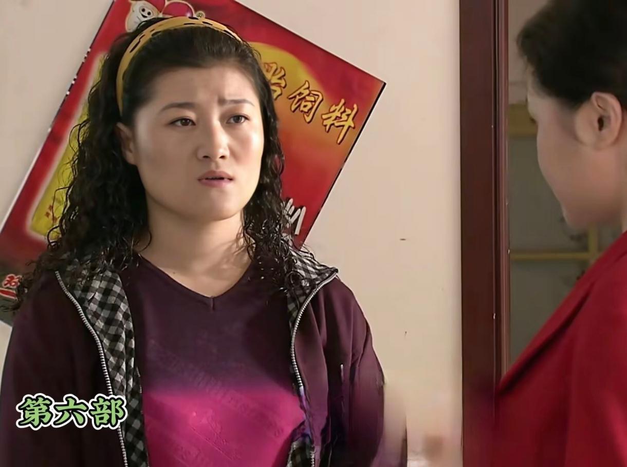 本山传媒演员王云直播时说到自己跟师兄弟小沈阳夫妇没有联系方式都拉黑了，震惊了很多