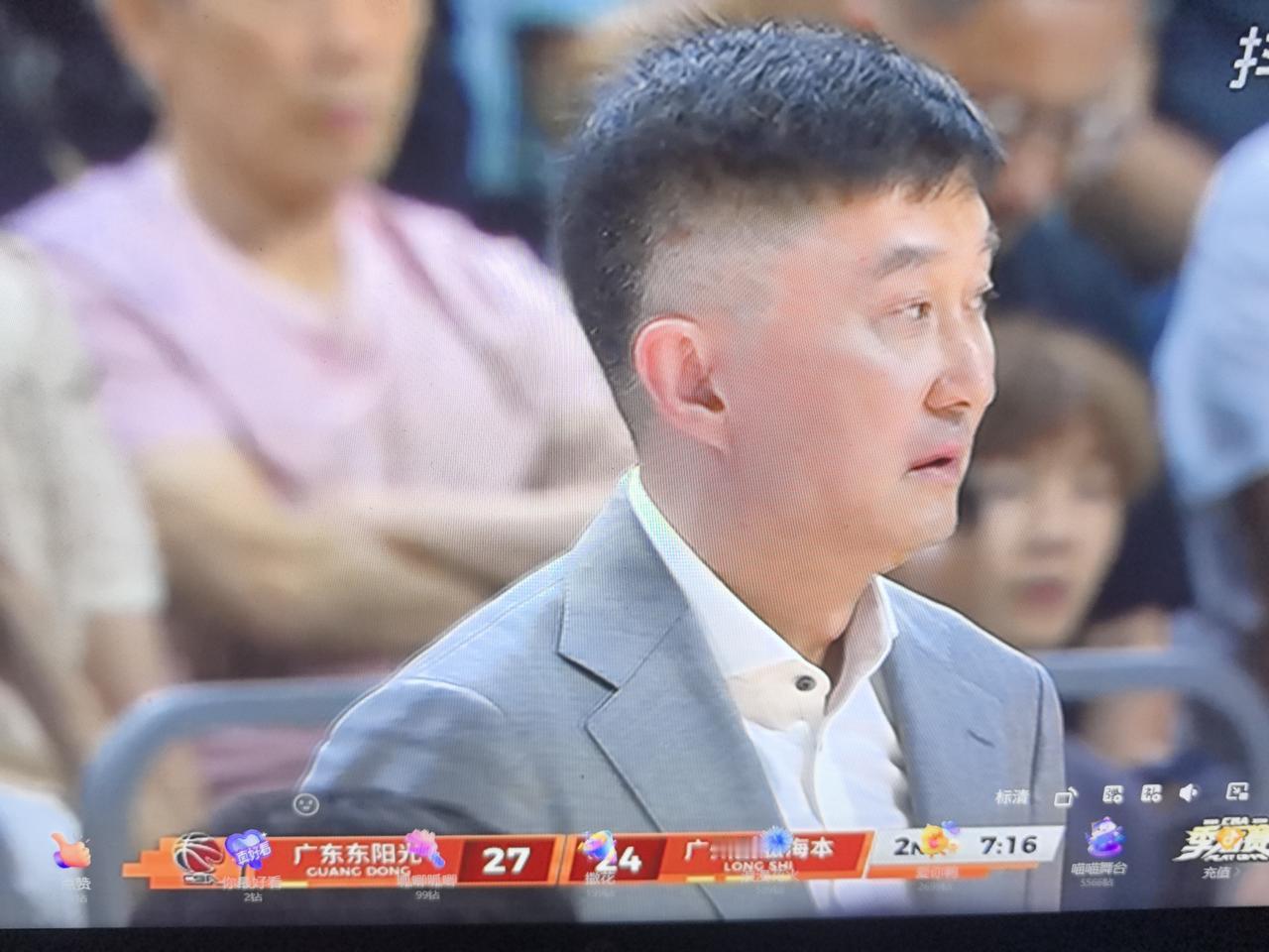 徐昕---13分11板3助3帽还可以吧？陈国豪---13分6板1助1断2帽还可