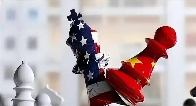 有美国专家指出，世界的主要矛盾是中国不想当老大，美国不甘心做第二，而从整体实力来