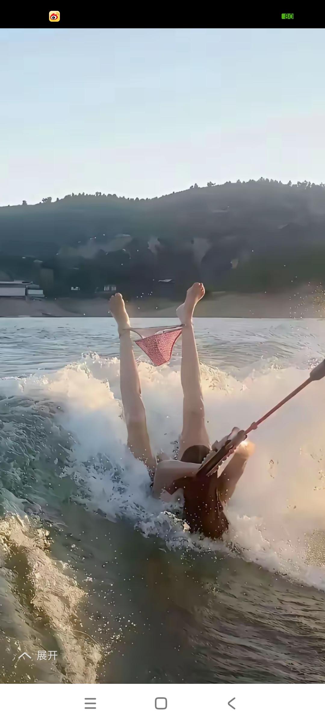 游泳游的快，裤衩追不上