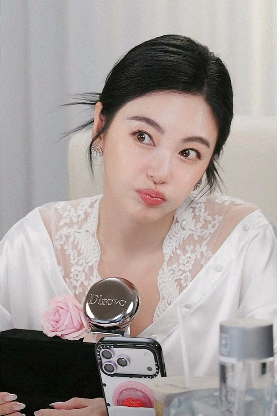 工作人员曝张雨绮又怀了的确是有点让人震惊到了，没有想到张雨绮又怀孕了呀，而且