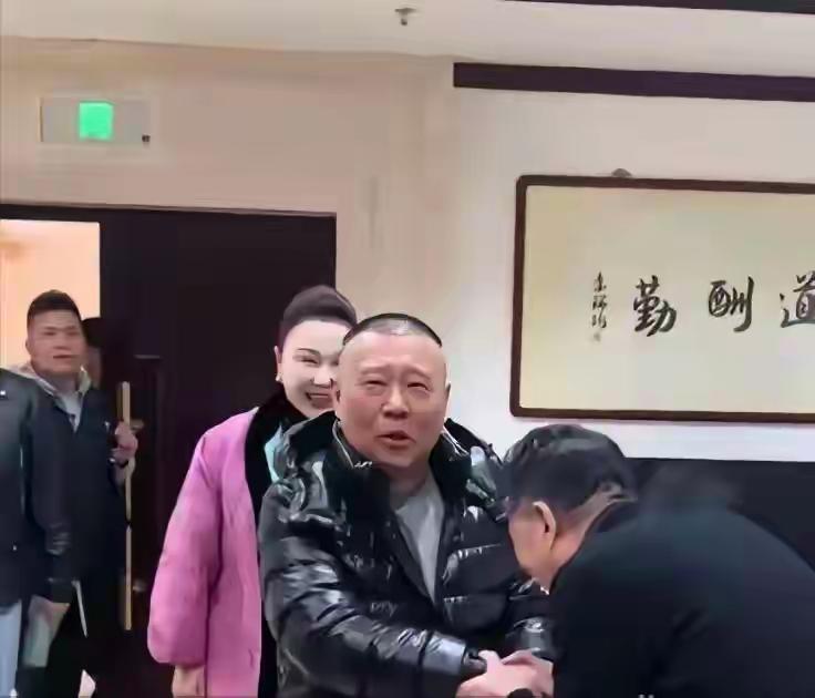 【早有预兆】当年侯耀文就说过：郭德纲一生坎坷，嫉恶如仇。有种睚眦必报的性格。