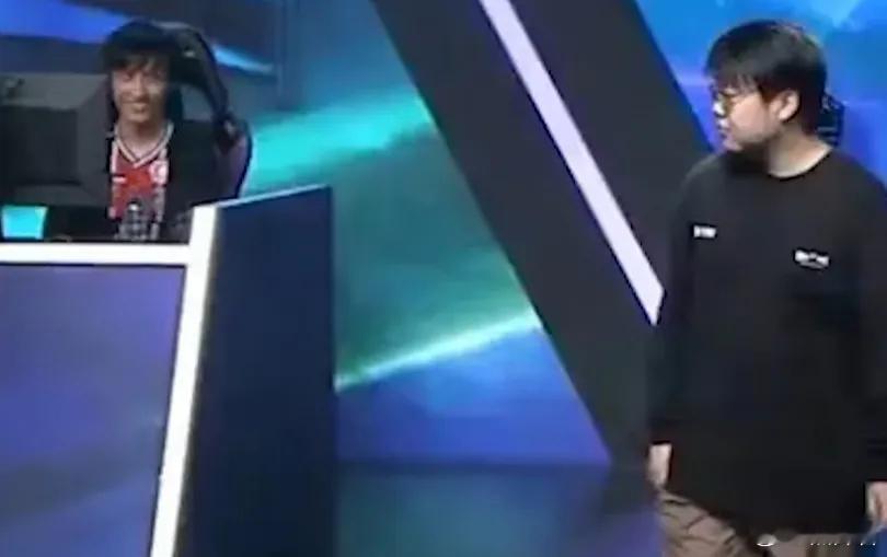 查理斯说要是直播没100万的合同早就去打职业了dota2查理斯：没100个，我
