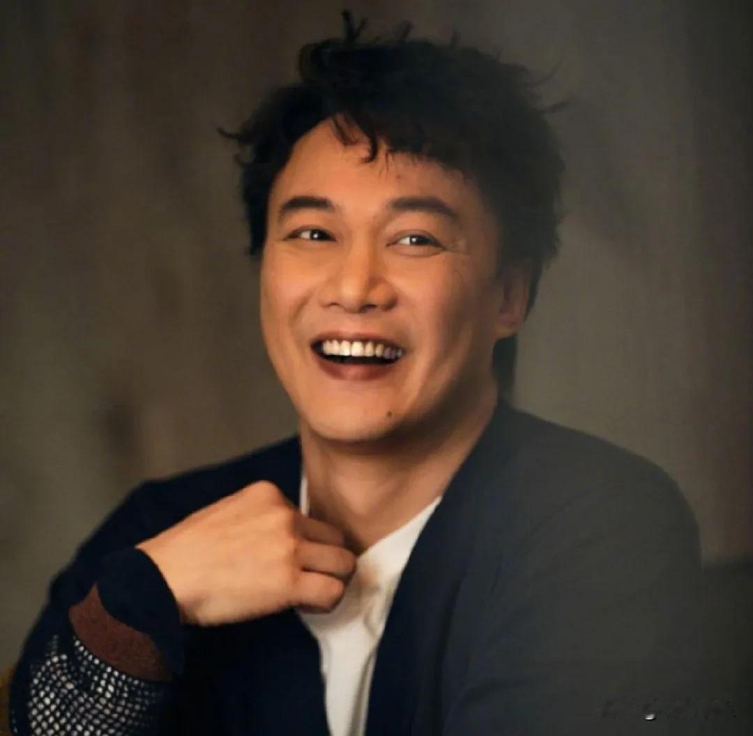 6月19日，陈奕迅突然引起网友关注讨论！起因是港媒曝出重磅消息——陈奕迅又买房