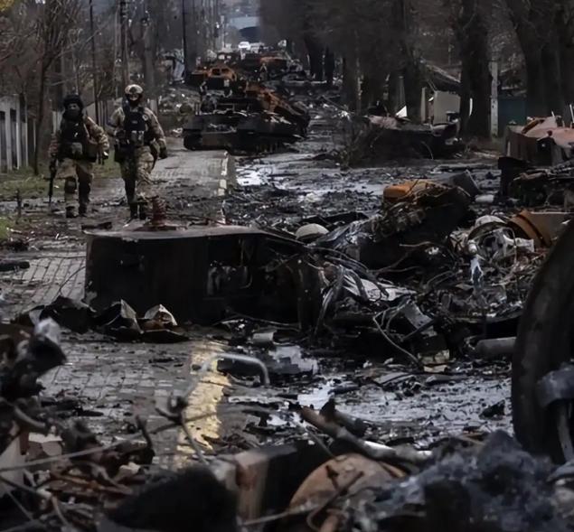 为什么欧洲非得死命支持乌克兰？原因很简单：如果乌克兰这场战争结束了，下一轮的麻烦