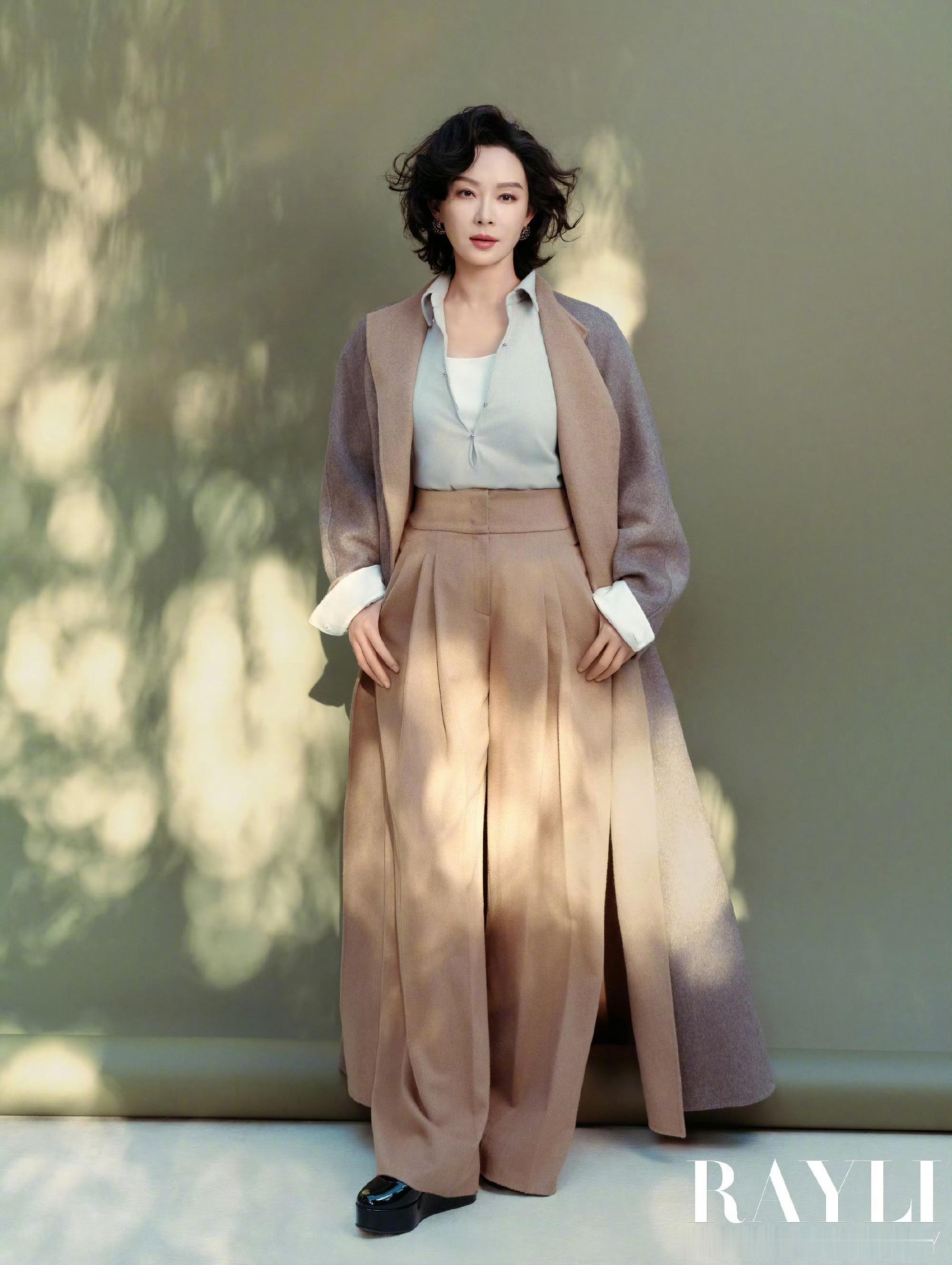 瑞丽服饰美容九月刊×陈数复古摩登大片摄影丨任欣羽