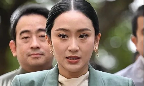佩通坦丢官，意外收回失地啥？佩通坦总理下台了？这消息简直