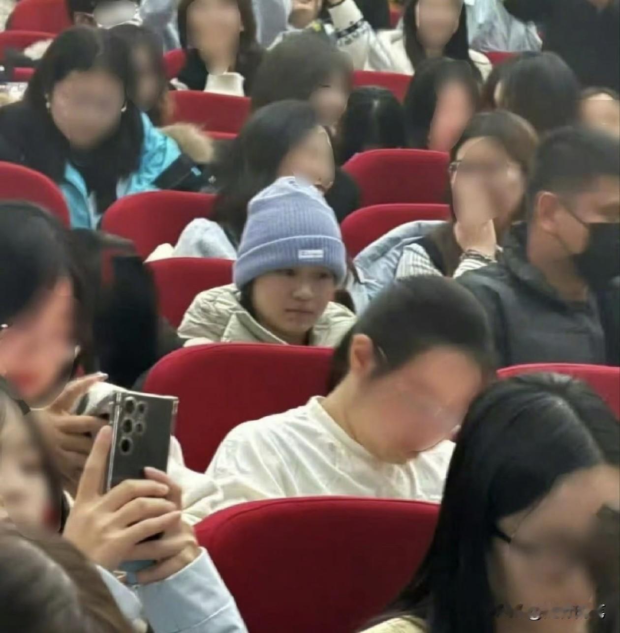 全红婵自己另有行程？近日国家跳水队在澳门的活动唯独全红婵不参加，本以为她人还