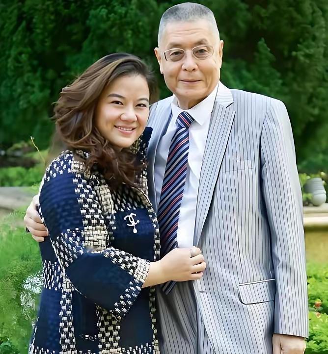 2017年，钢琴大师刘诗昆迎娶了学生孙颖，经过商量，婚后2人没打算要孩子，毕竟刘