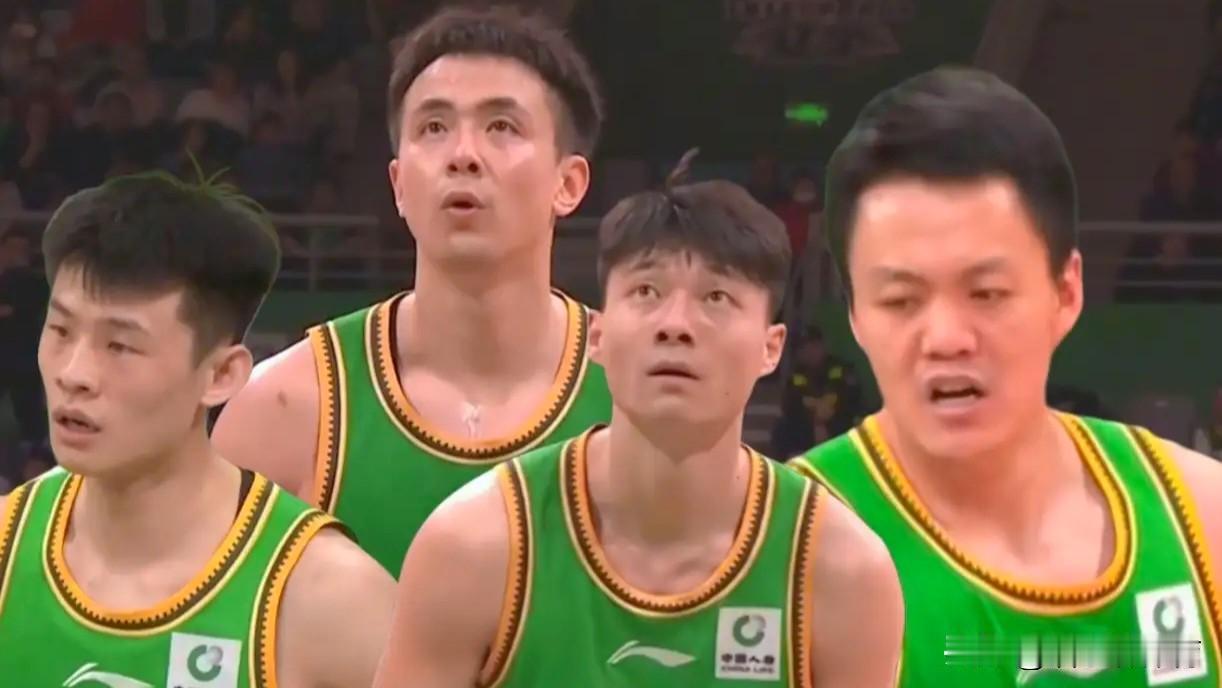 这个休赛期，辽篮先是请回功勋球员韩德君，担任俱乐部副总经理兼一线队领队，顶薪续约