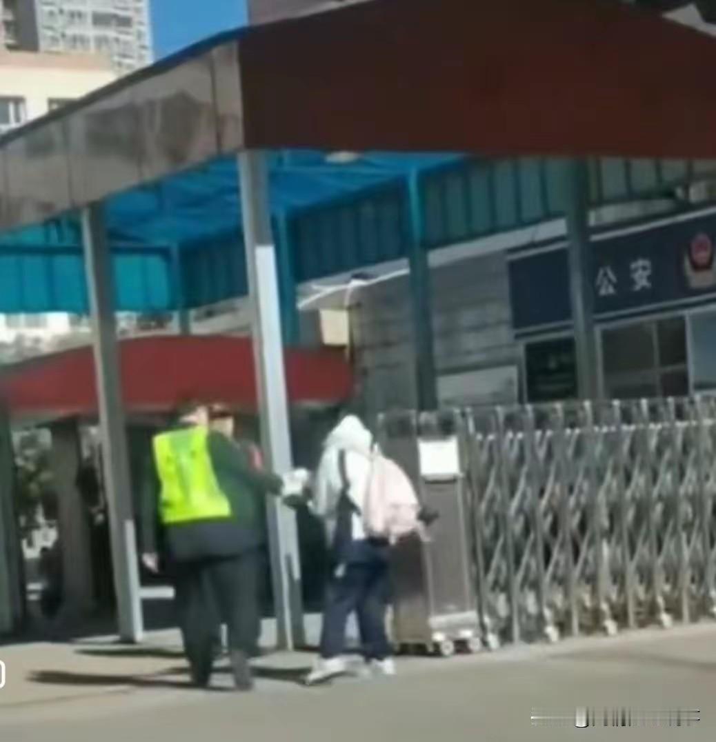 说实话，你觉得大同四中发布的处理公告合理吗？大同四中拔钥匙事件处理结果公布，