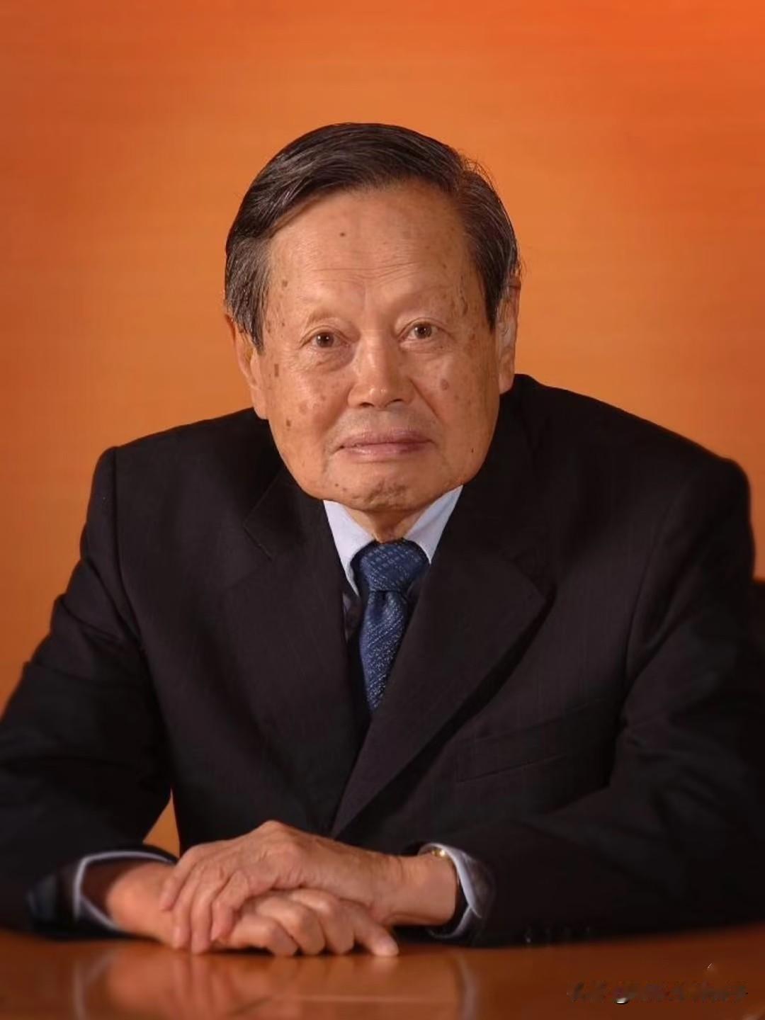 沉痛缅怀！杨振宁老先生逝世，享年103岁……10月18日，据媒体报道，杨振宁因