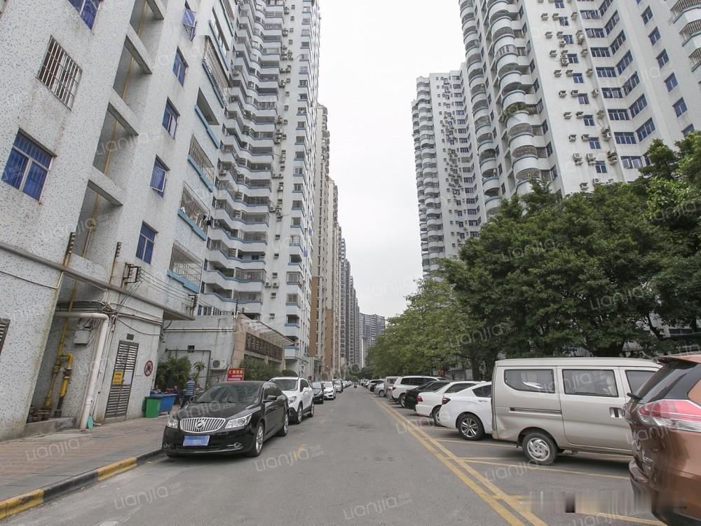 从3.3万到1.3万，番禺星河湾旁的珠江花园跌出天际了珠江花园，番禺沙溪迎宾