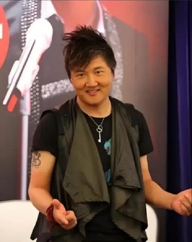 孙楠两任前任现状：陪他北漂10年被弃，为他退圈遭离婚，如今都活成赢家谁能想到，