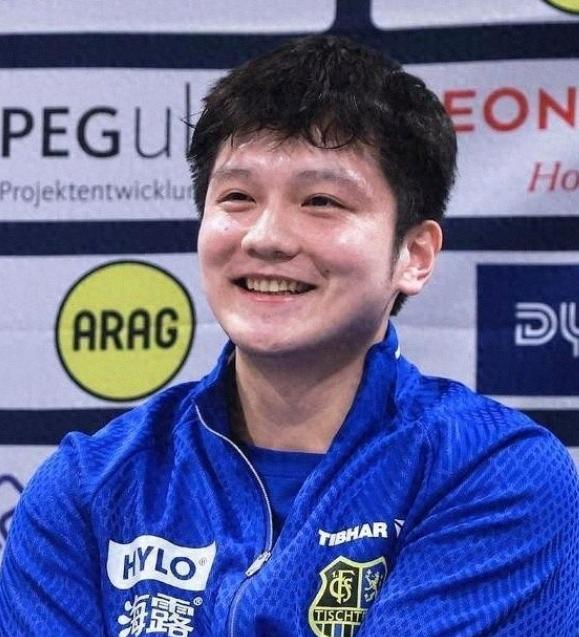德国这次怎么也是没想到，刚送走樊振东捧杯还没十天，小胖的热度在他们那儿居然又炸了
