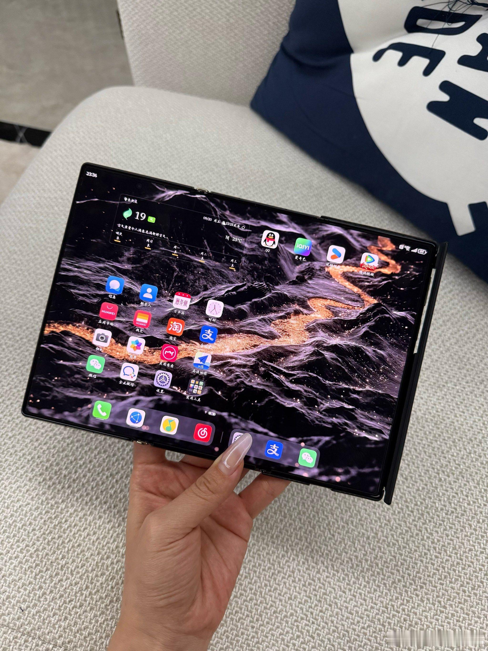 三折叠会在26年爆发吗感觉三折叠手机在26年会多出几款吧，目前已经有好几家都