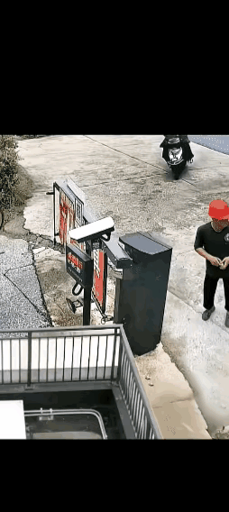 看不懂，真的看不懂！这是几个意思啊？速度过快刹不住车？看着也没有多