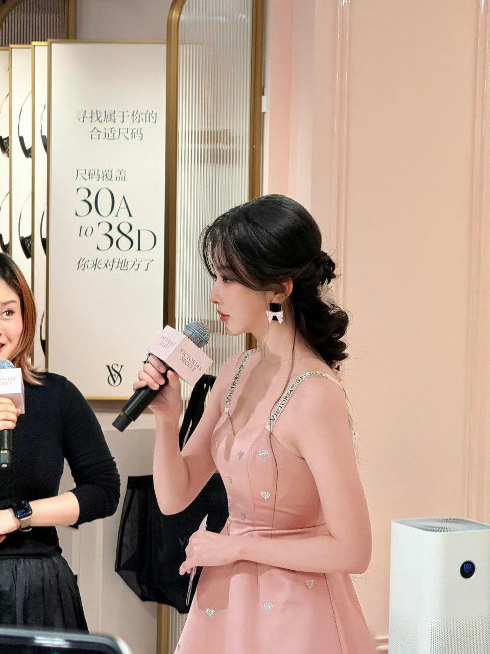 孔雪儿你让我有点不得劲孔雪儿~~孔雪儿