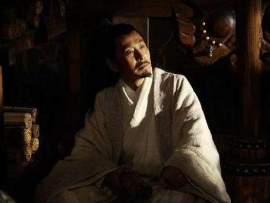 公元前472年，勾践赐死文种，文种临死质问：“我帮你灭了吴国，你这就卸磨杀驴？”