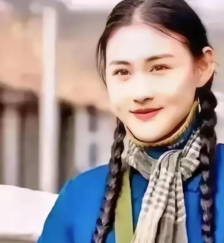 1969年，公社里丢了54元，16岁知青背了黑锅，失去返城机会。然而，他无意间发