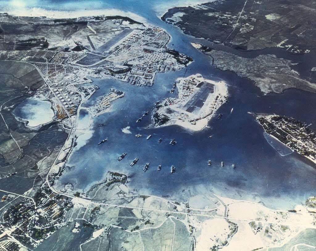 1941年，珍珠港鸟瞰图（日本袭击前一个多月）。