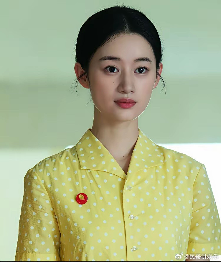 奉劝各位流量明星，以后接戏，千万别带上郭晓婷这种“配角”。她和王天辰在《纯真年代